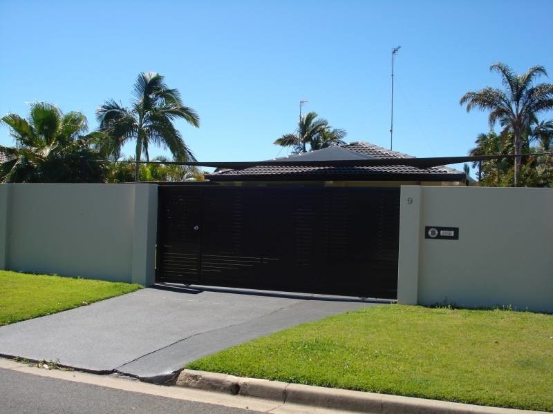 9 Barrine Crescent, Coombabah QLD 4216