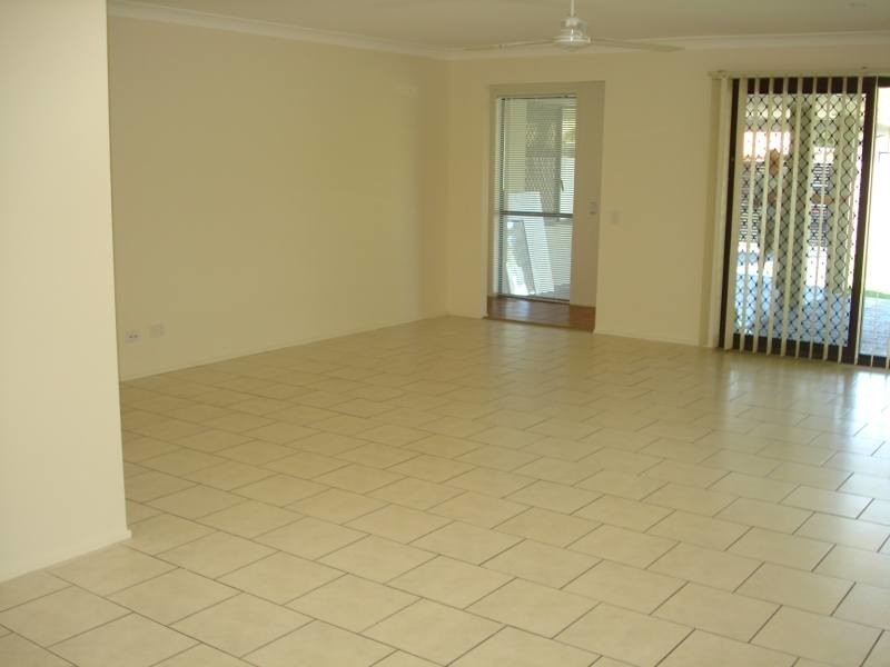 9 Barrine Crescent, Coombabah QLD 4216