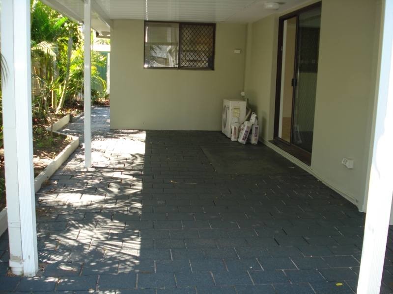 9 Barrine Crescent, Coombabah QLD 4216