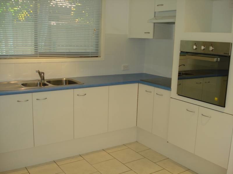 9 Barrine Crescent, Coombabah QLD 4216