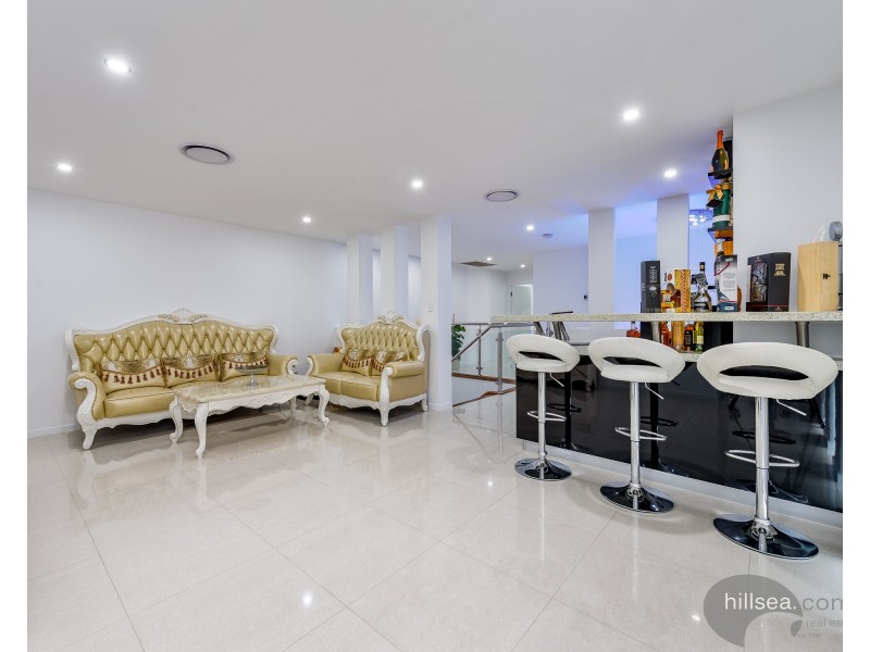 1/26 Milton Avenue, Paradise Point QLD 4216