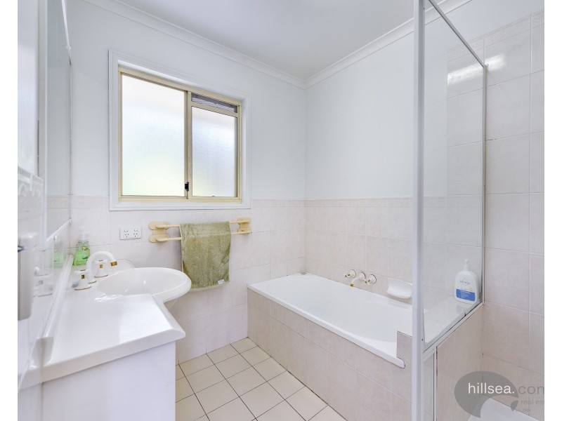 13/402 Pine Ridge Road, Coombabah QLD 4216