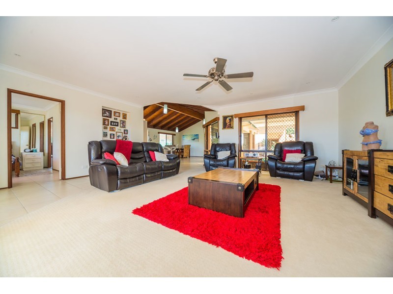 235 Morala Avenue, Runaway Bay QLD 4216