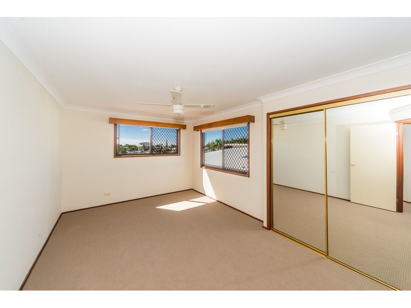235 Morala Avenue, Runaway Bay QLD 4216