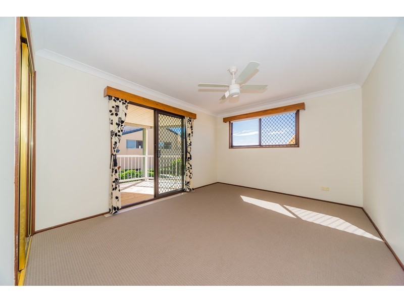 235 Morala Avenue, Runaway Bay QLD 4216