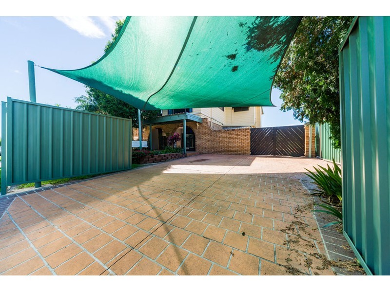 235 Morala Avenue, Runaway Bay QLD 4216