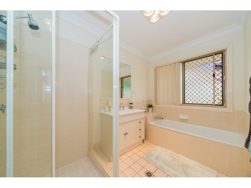 9 Alcott Court, Parkwood QLD 4214