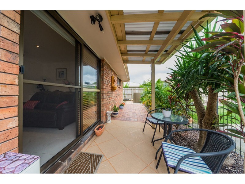 2/20 Warrie Close, Paradise Point QLD 4216