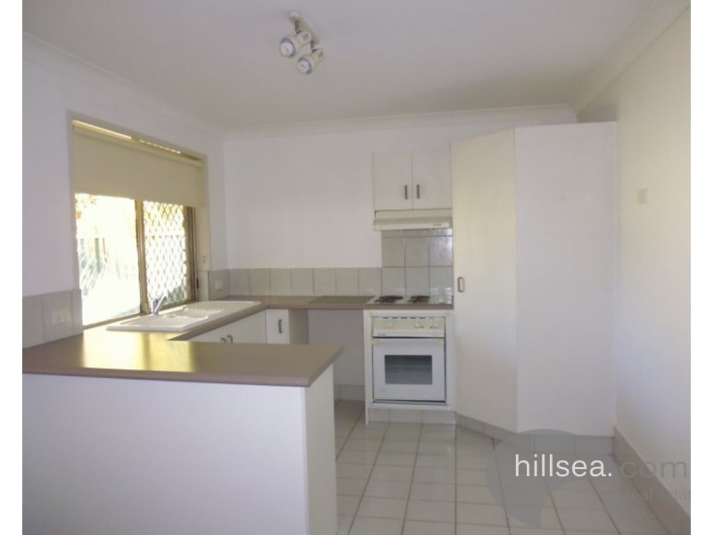 2/4 Harvey Court, Labrador QLD 4215