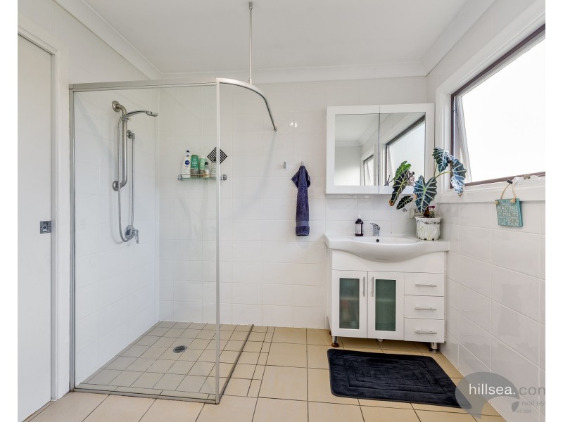 9 Allinga Street, Coombabah QLD 4216