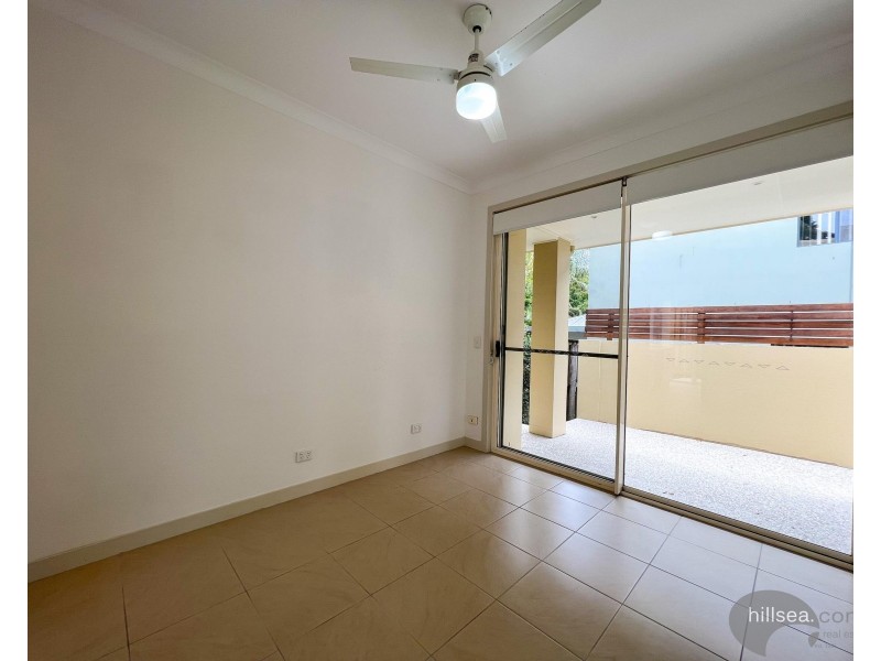 2/98 Imperial Parade, Labrador QLD 4215