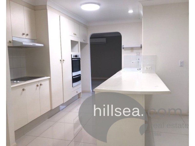 16 Maidstone Place, Parkwood QLD 4214