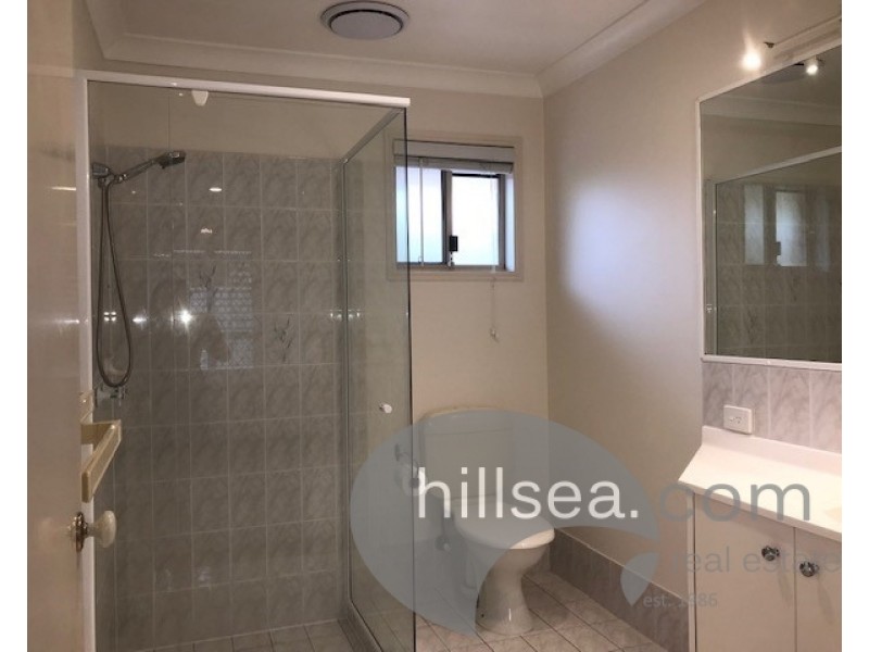 16 Maidstone Place, Parkwood QLD 4214