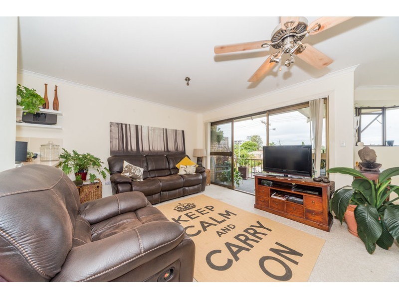11/33 Whiting Street, Labrador QLD 4215