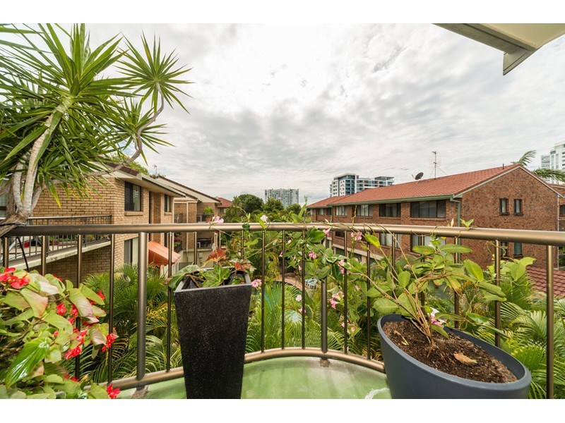 11/33 Whiting Street, Labrador QLD 4215