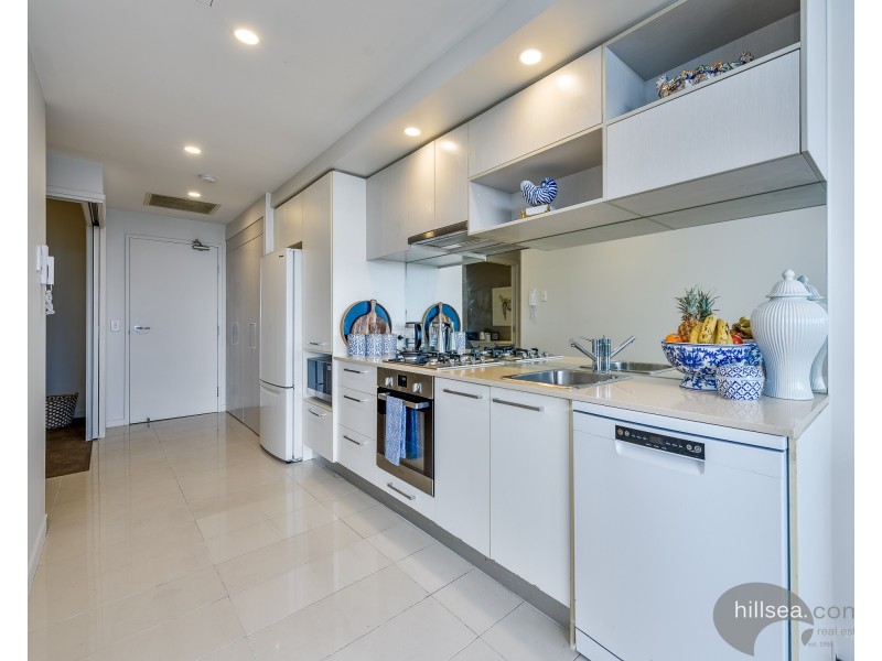 803/430 Marine Parade, Biggera Waters QLD 4216