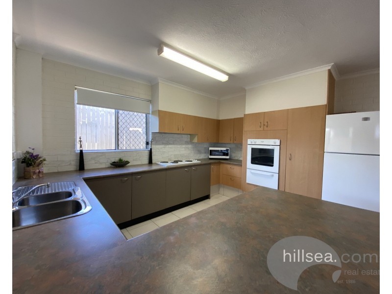 4A/9 McWilliam Close, Labrador QLD 4215