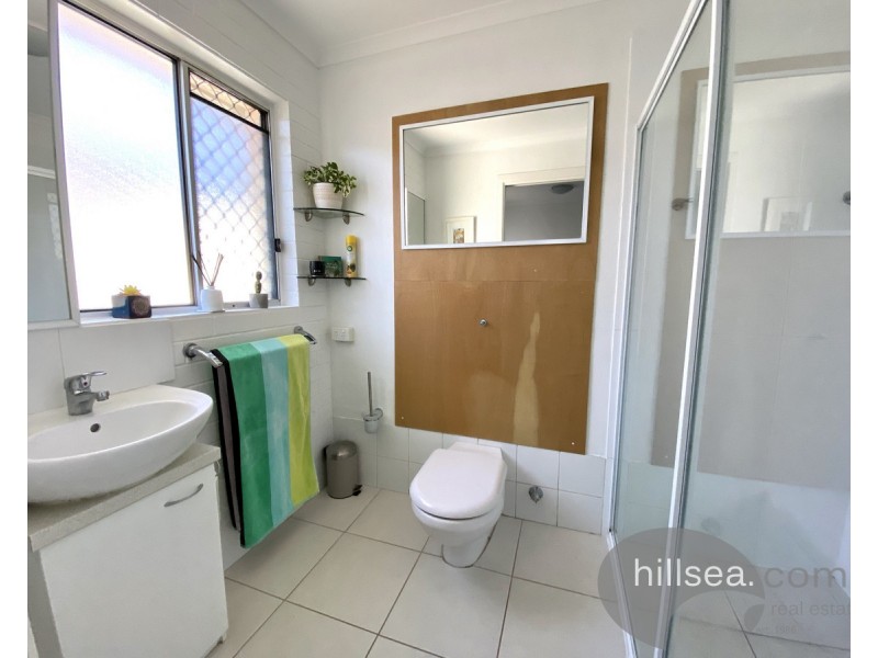 4A/9 McWilliam Close, Labrador QLD 4215