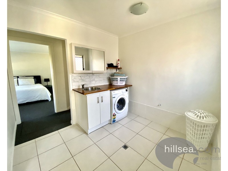 4A/9 McWilliam Close, Labrador QLD 4215