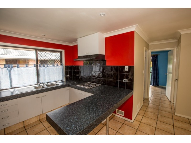 1/25 Nina Parade, Arundel QLD 4214