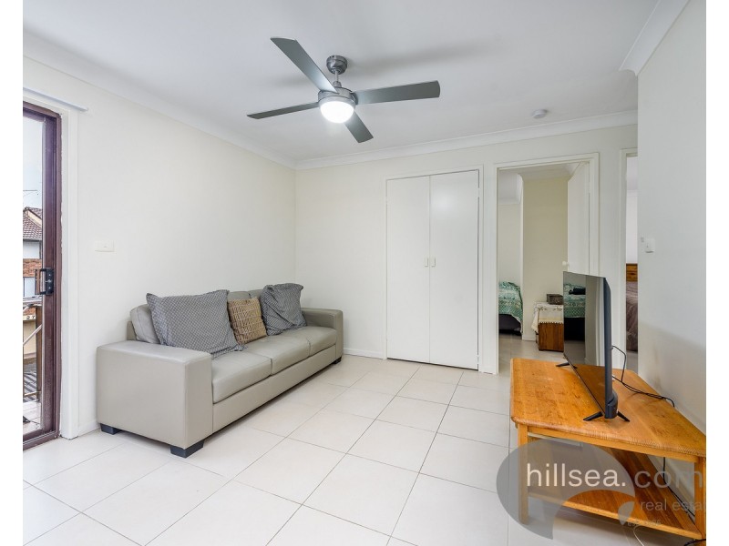 8/156 Frank Street, Labrador QLD 4215