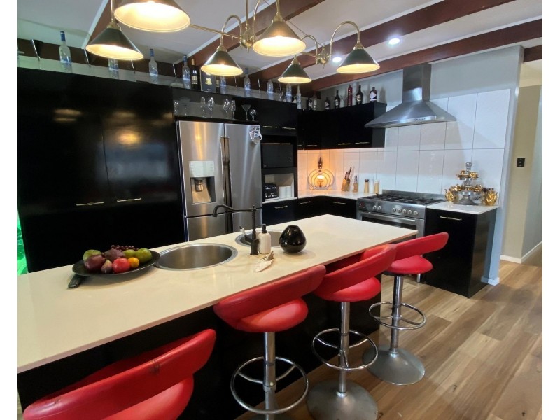 108 Hansford Road, Coombabah QLD 4216