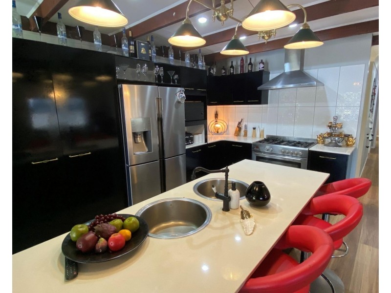 108 Hansford Road, Coombabah QLD 4216