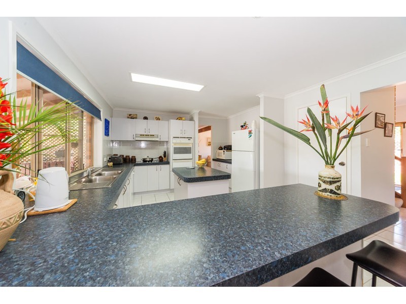 16 Anchorage Way, Biggera Waters QLD 4216