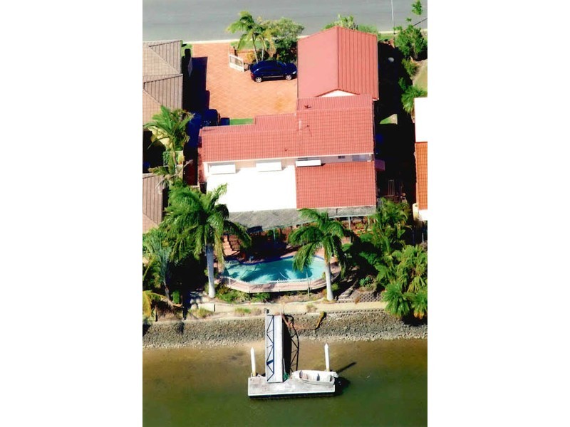 16 Anchorage Way, Biggera Waters QLD 4216