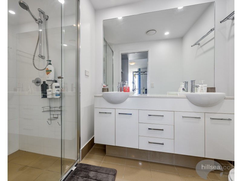 602/41 Harbour Town Drive, Biggera Waters QLD 4216