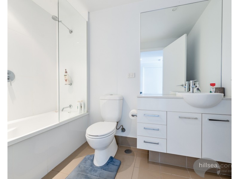 602/41 Harbour Town Drive, Biggera Waters QLD 4216