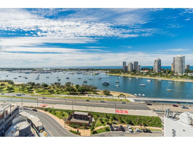 1704/4 Como Crescent, Southport QLD 4215