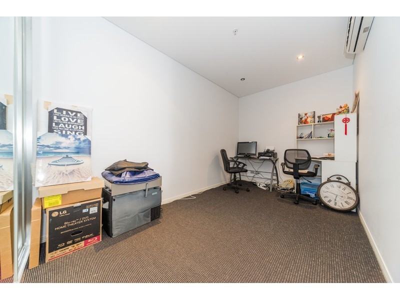 1704/4 Como Crescent, Southport QLD 4215