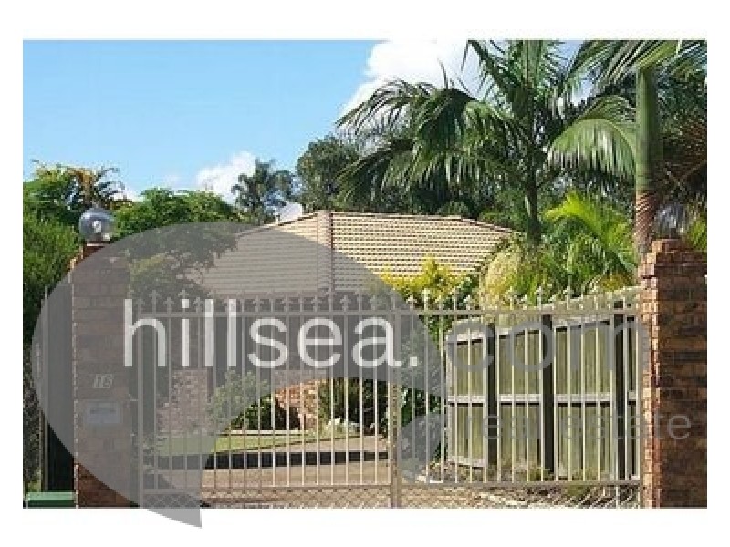 16 Chiffley Place, Arundel QLD 4214