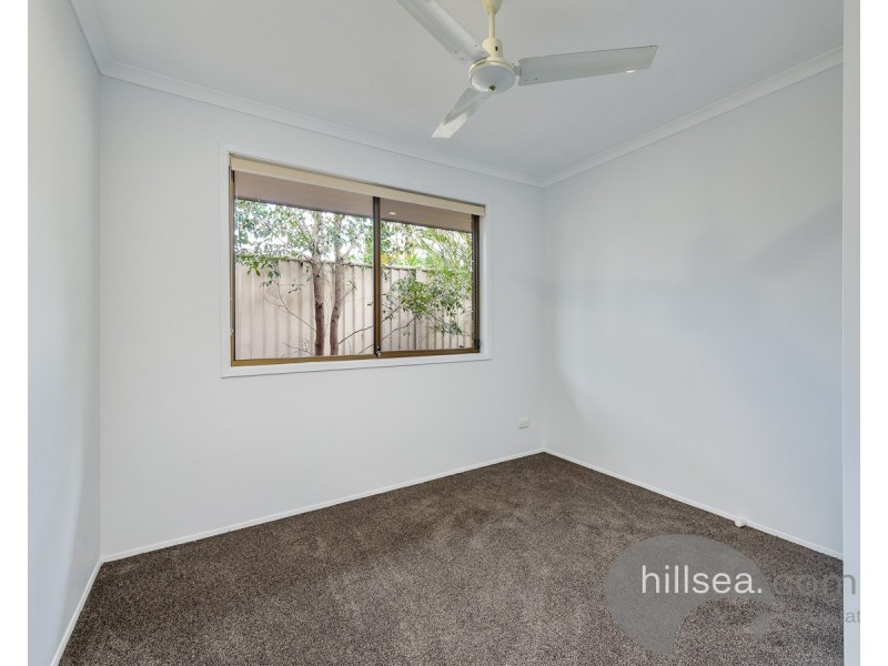 54 Kawana Crescent, Ashmore QLD 4214