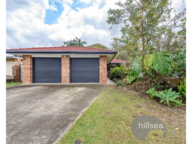 54 Kawana Crescent, Ashmore QLD 4214
