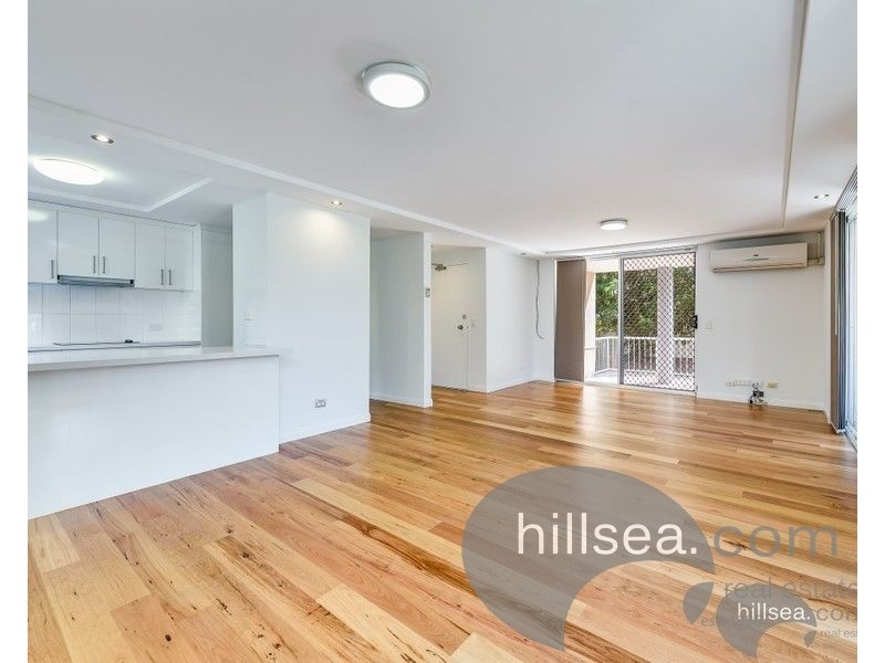 5/111 Frank Street, Labrador QLD 4215