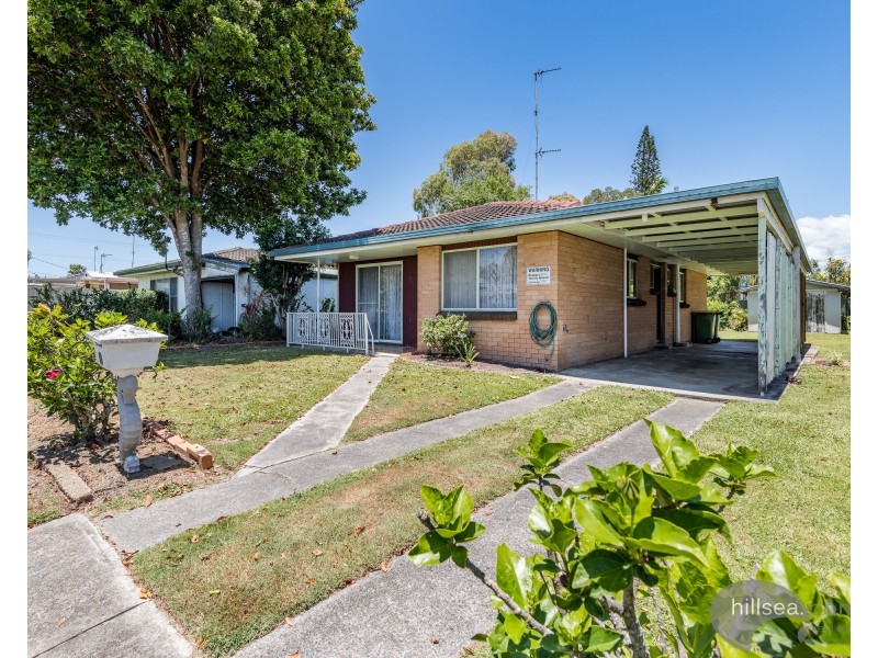 8 Sunbird Avenue, Paradise Point QLD 4216
