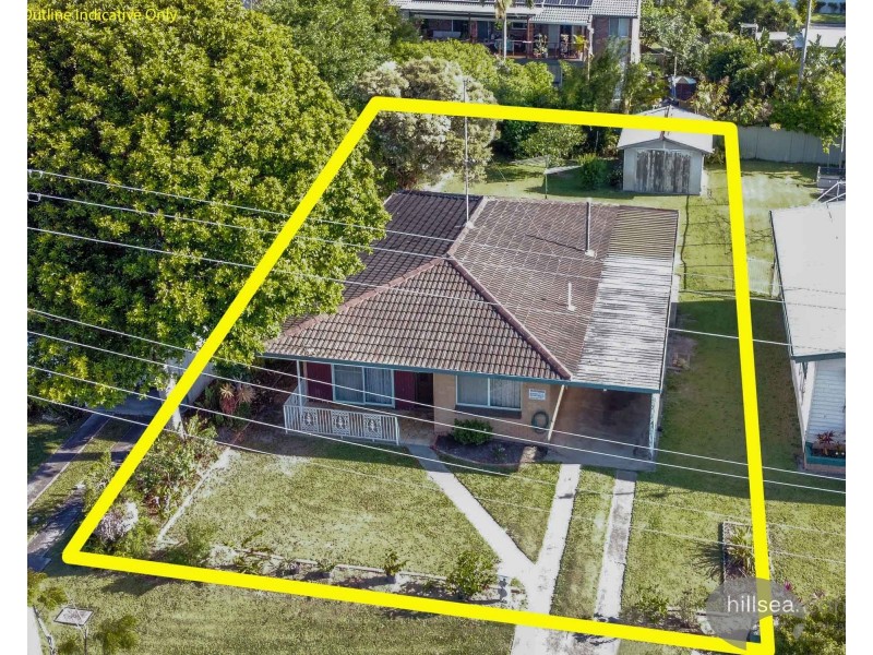8 Sunbird Avenue, Paradise Point QLD 4216