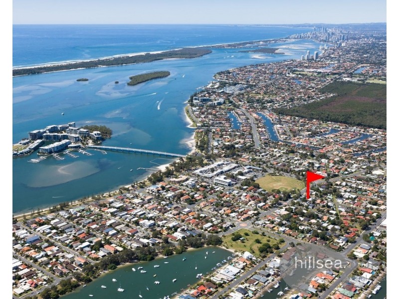 8 Sunbird Avenue, Paradise Point QLD 4216