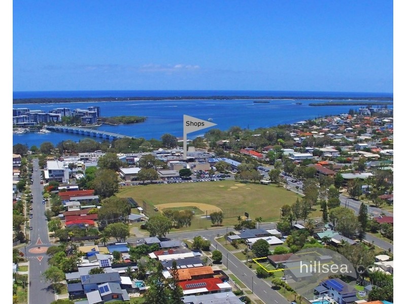 8 Sunbird Avenue, Paradise Point QLD 4216