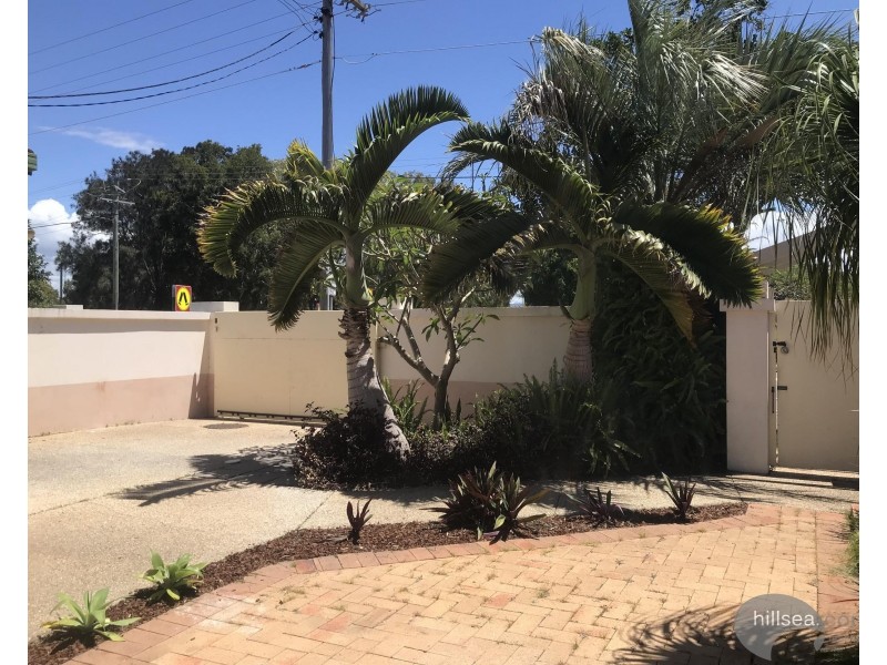 2/139 Bayview Street, Runaway Bay QLD 4216