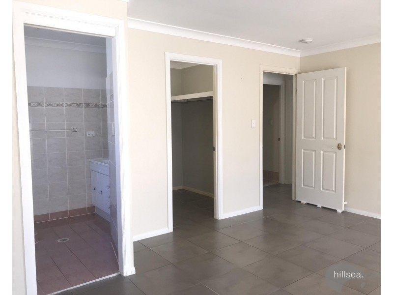 2/139 Bayview Street, Runaway Bay QLD 4216