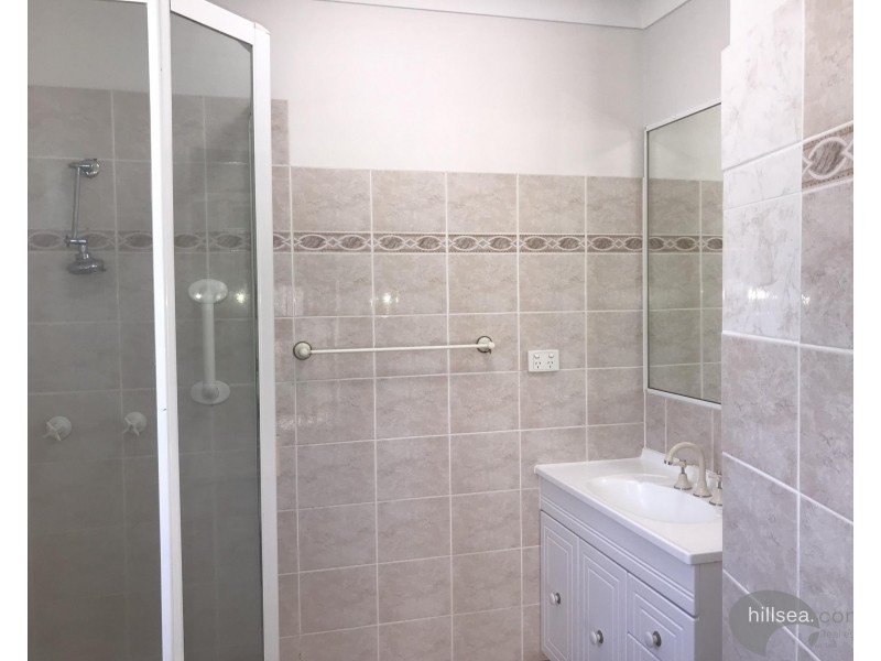 2/139 Bayview Street, Runaway Bay QLD 4216
