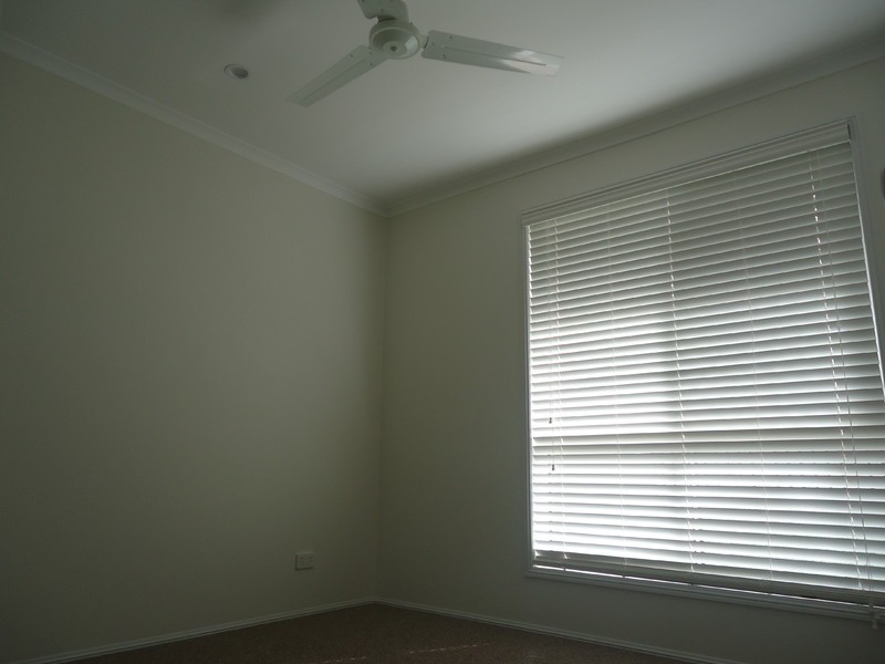 2/8 Jupiter Close, Labrador QLD 4215
