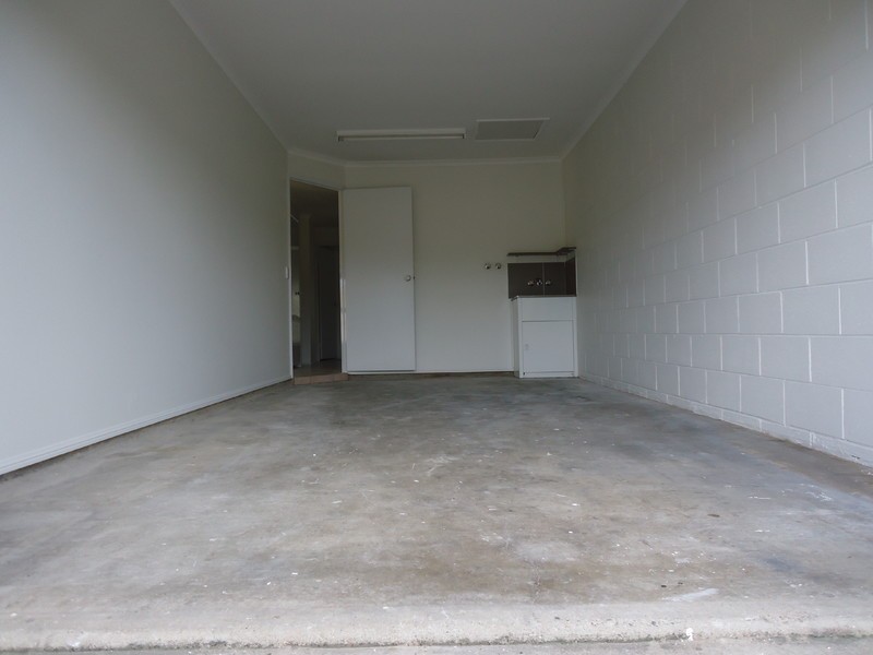 2/8 Jupiter Close, Labrador QLD 4215