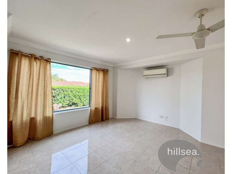 4/222 Central Street, Labrador QLD 4215
