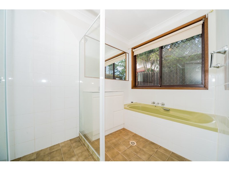 5 Cobram Place, Helensvale QLD 4212