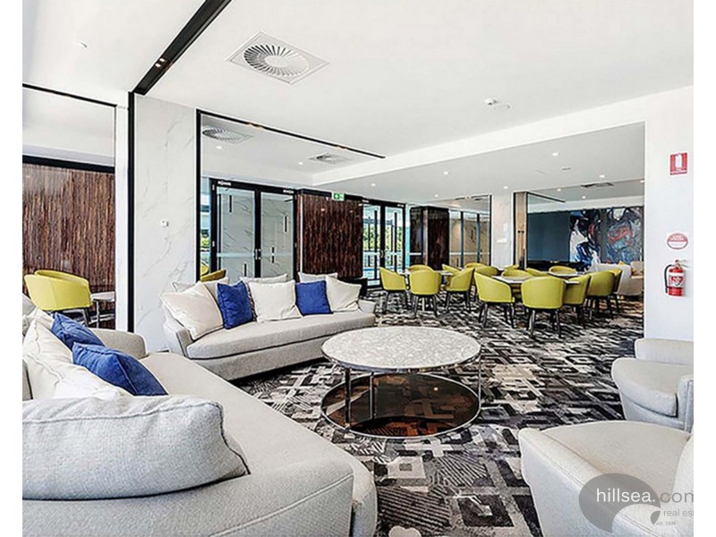 1808/5 Harbourside Court, Biggera Waters QLD 4216