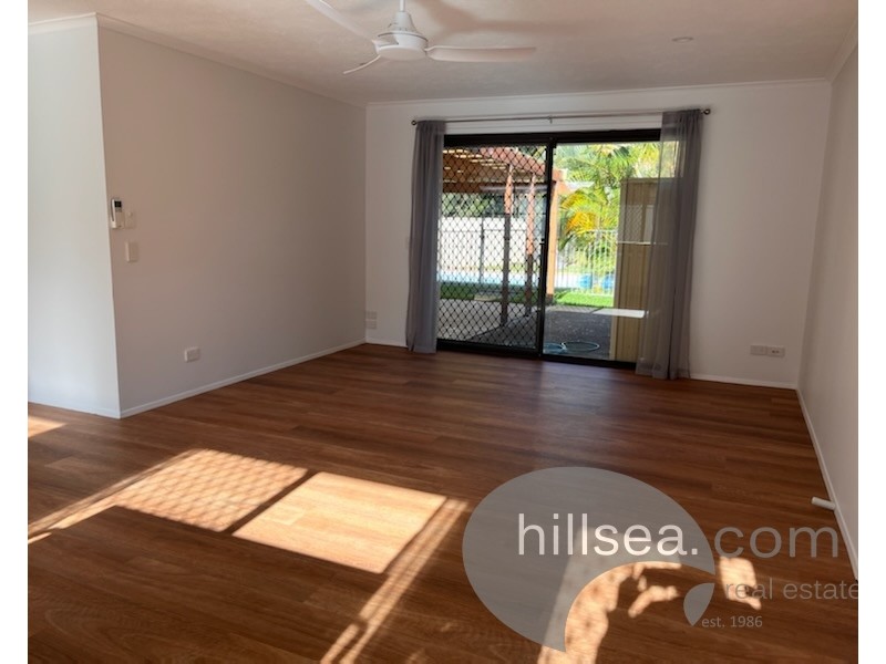 2/46 Botanical Drive, Labrador QLD 4215
